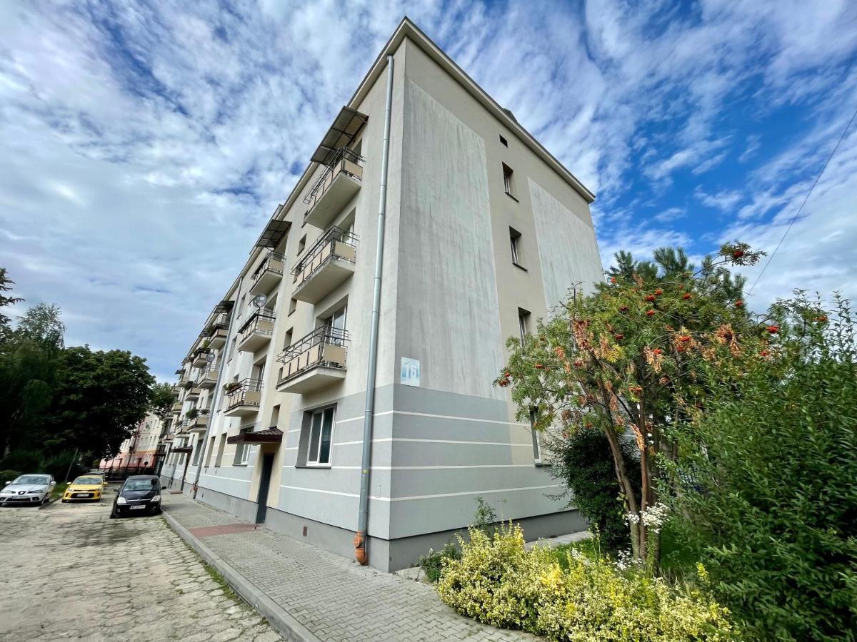 Przytulny Apartament Niedaleko Dworca Pkp ラドム エクステリア 写真